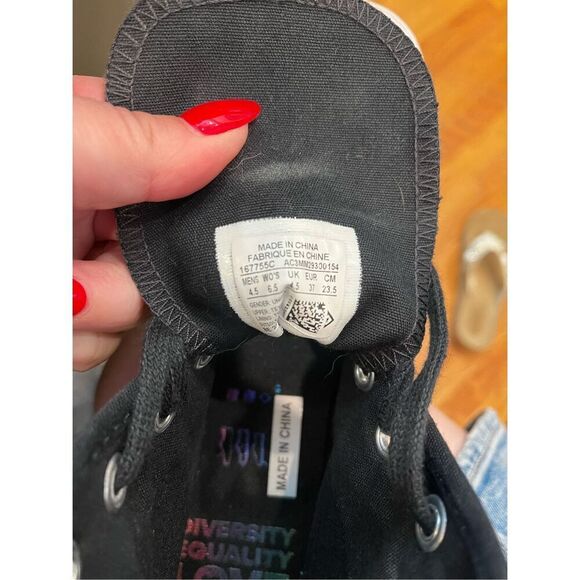 Converse Chuck 70 Pride Rainbow Sequin High Too Sneaker sz 6.5 - Picture 11 of 11